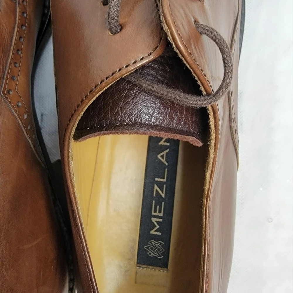 Mezlan men dress